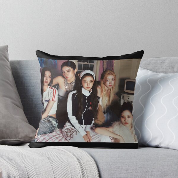 Item preview, GOLD ITZY (KPOP)  designed and sold by jaofnn.