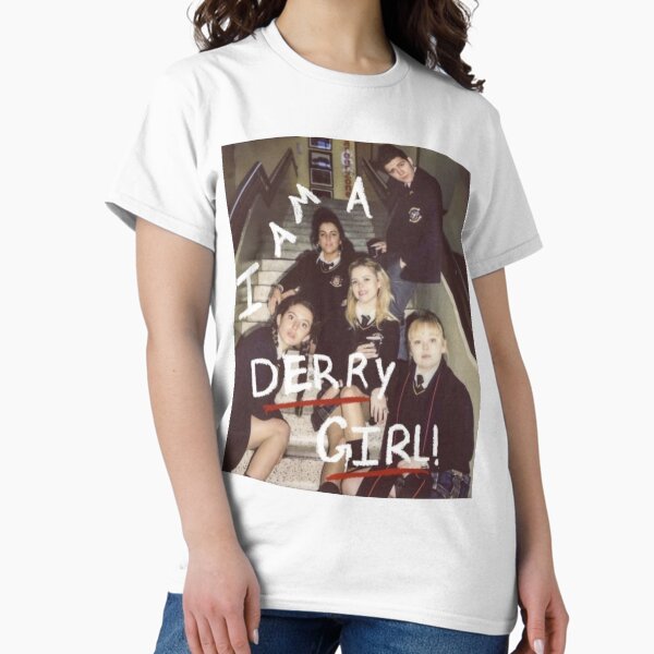 Vista previa del artículo con la obra «Soy un fan de Derry Girl», diseñado y vendido por Mowgv.