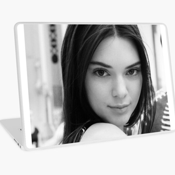 Aperçu de l'œuvre Kendall Jenner créée et vendue par Claire-C.