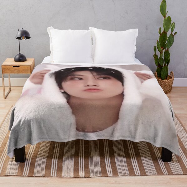 Item preview, Han Jisung cute Quokka bunny SKZ boy pink KPOP you make STRAY KIDS stay designed and sold by Kpop-Noona.