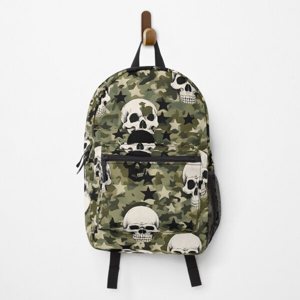 Artikelvorschau, All-Over Totenköpfe Sterne Camo Canvas entworfen und verkauft von FroggyFly Designs.
