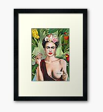 Frida con amigos Framed Print