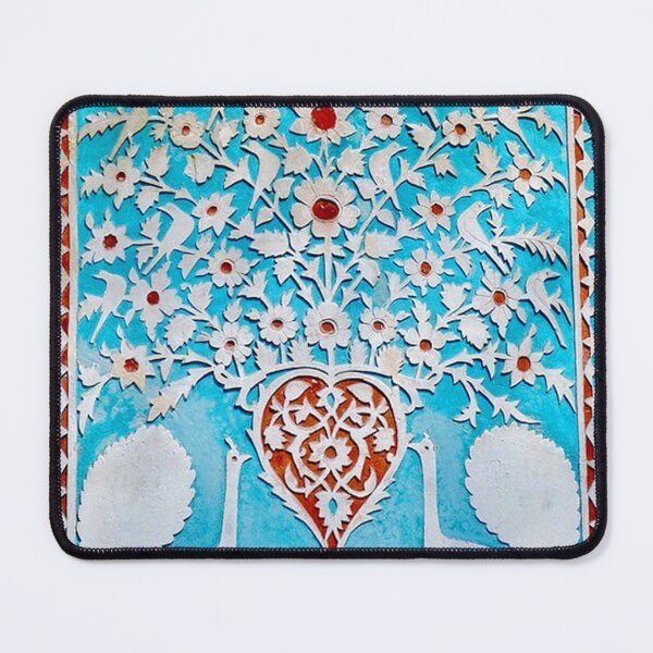 Artikelvorschau, Mosaik in Weiß und Rot, das eine Blumenvase und zwei Pfauen zeigt. entworfen und verkauft von claireseyeview.