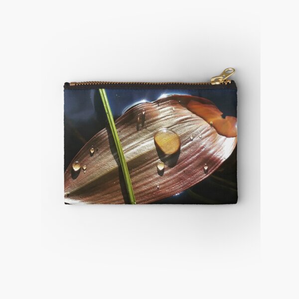 Artikelvorschau, Wasser auf Blatt auf Wasser entworfen und verkauft von fribo.