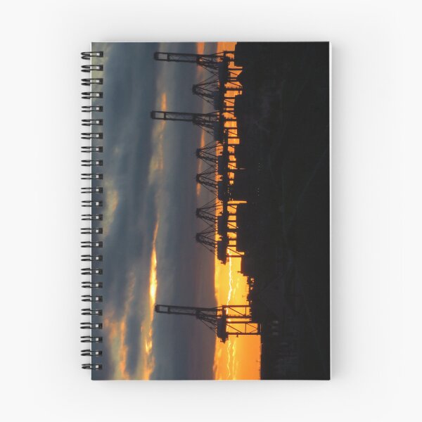 Artikelvorschau, Felixstowe Docks – Wintersonnenuntergang entworfen und verkauft von wiggyofipswich.