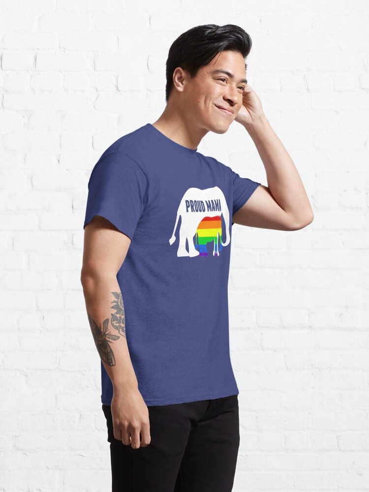 Alternative Ansicht von Stolzer LGBTQ Mama Elefant für eine Gay Pride Mom Classic T-Shirt