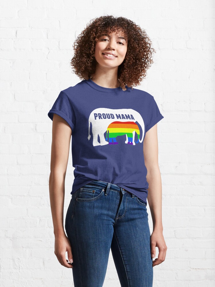 Alternative Ansicht von Stolzer LGBTQ Mama Elefant für eine Gay Pride Mom Classic T-Shirt