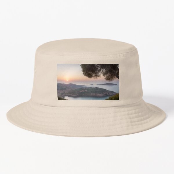 Vista previa del artículo con la obra «Vista del Mediterráneo al atardecer», diseñado y vendido por highplacidity.