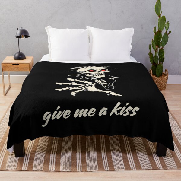 Aperçu de l'œuvre Donnez-moi un baiser squelette - Conception amusante et divertissante sur le thème du squelette créée et vendue par Colorful-Garden.