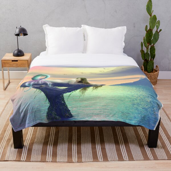 Aperçu de l'œuvre Étoile de mer, belle sirène prenant un bain de soleil au coucher du soleil sur l'océan créée et vendue par GreyForest.