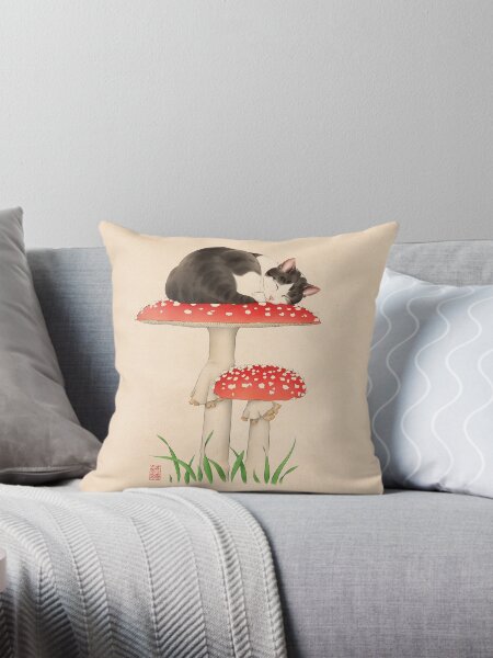 Artikel-Vorschau von Katze schläft auf Fliegenpilzpilzen, designt und verkauft von Broccoli  Cat Art.