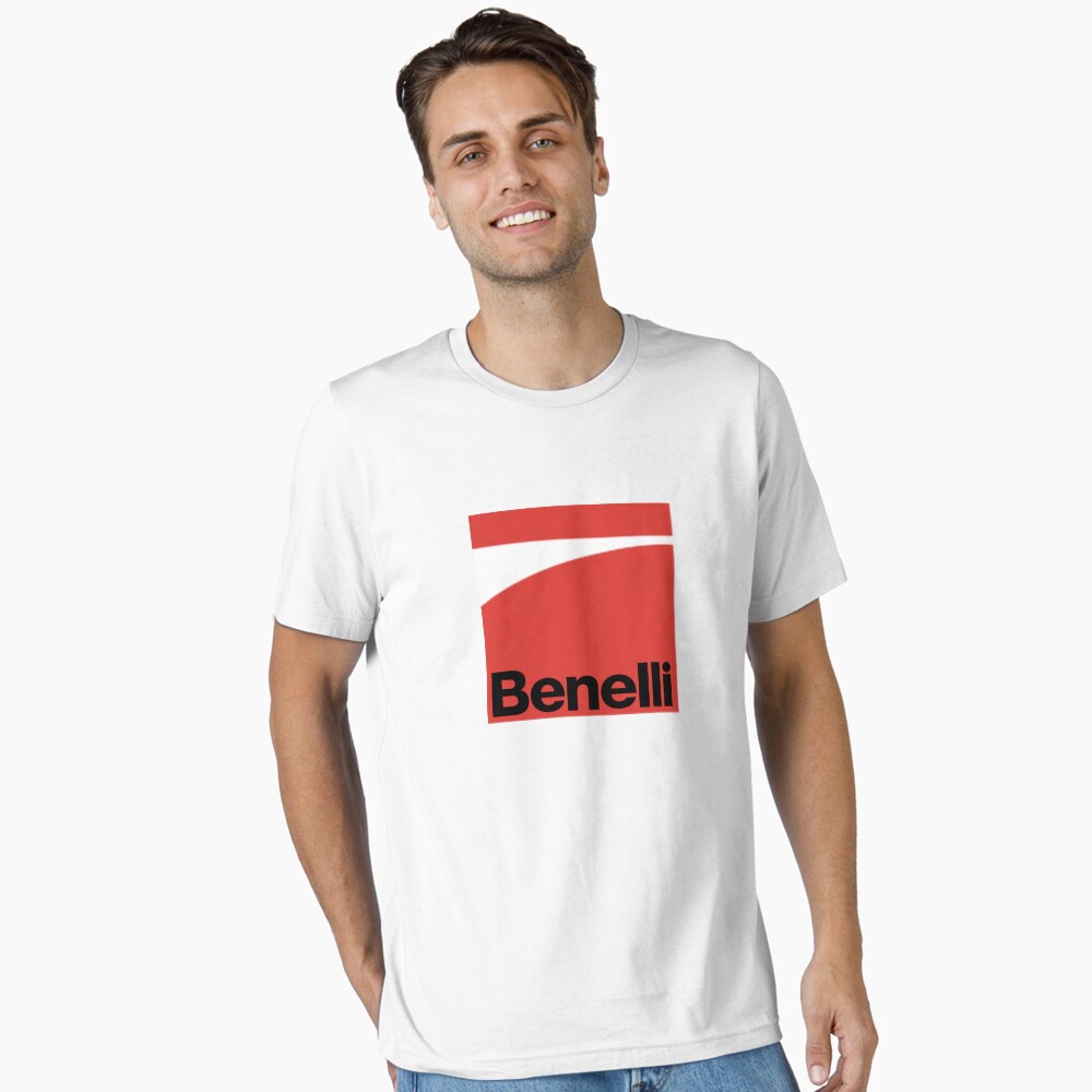 Vista previa del artículo con la obra «Camiseta esencial», diseñado y vendido por PAPK.