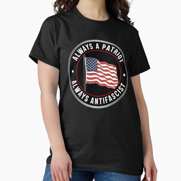 Vista previa del artículo con la obra «Siempre antifascista, siempre patriota.», diseñado y vendido por TS-Des.