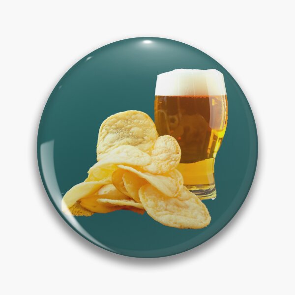 Artikelvorschau, Ein großer Krug Bier und Chips entworfen und verkauft von ChernivtsiSkoda.