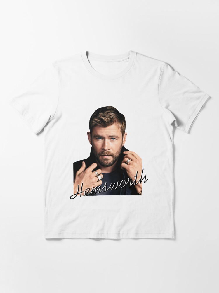 chris hemsworth in t shirt