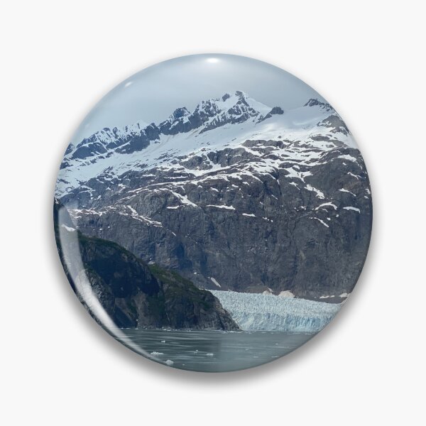 Artikelvorschau, Gletscher in Alaska mit Eisstücken im Wasser entworfen und verkauft von Sarah Tepe.