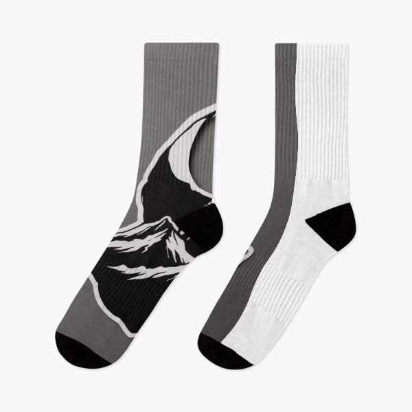Artikelvorschau, Mondbeleuchtete Gipfel abstraktes Design entworfen und verkauft von Spicex2.