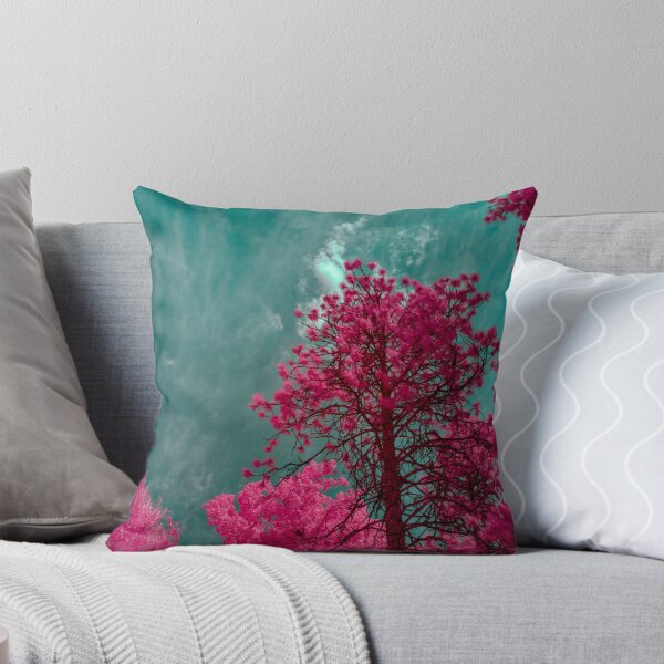 Artikelvorschau, Rosa Bäume in einem blaugrünen Himmel entworfen und verkauft von Cblifeisgood.