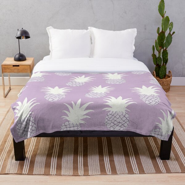 Aperçu de l'œuvre Ananas roses et blancs doux créée et vendue par  patchworkpersona.