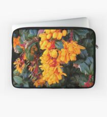 Berberis darwinii Laptop Sleeve