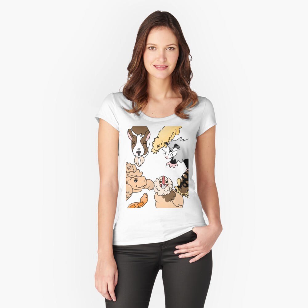 Vista previa del artículo con la obra «Camiseta entallada de cuello ancho», diseñado y vendido por MaddySwag.