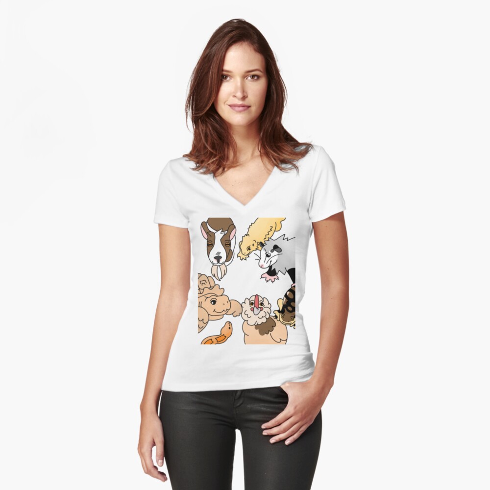 Vista previa del artículo con la obra «Camiseta entallada de cuello en V», diseñado y vendido por MaddySwag.