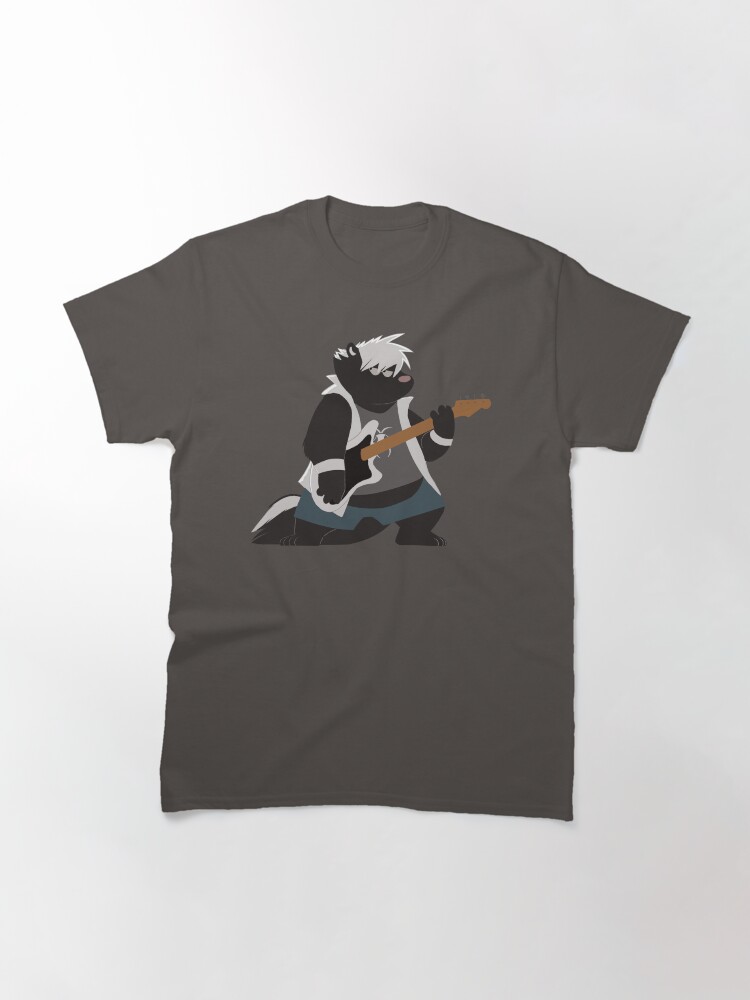 Thumbnail 3 von 7, Classic T-Shirt, Gunther Skunk Bassist designt und verkauft von RodneyBearArts.