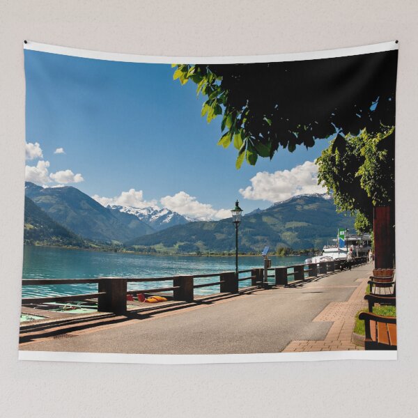 Aperçu de l'œuvre Vue de l'esplanade de Zell am See créée et vendue par Violaman.