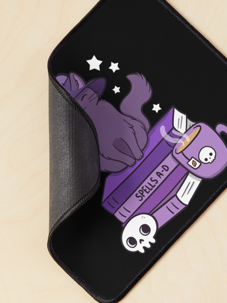 Imagen 2 de 5, Alfombrilla de ratón con la obra Familiar felino 02 // Negro | Nikury, diseñada y vendida por nikury.