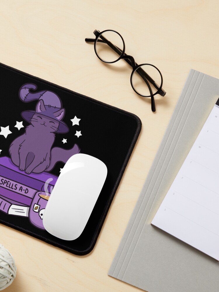Imagen 3 de 5, Alfombrilla de ratón con la obra Familiar felino 02 // Negro | Nikury, diseñada y vendida por nikury.