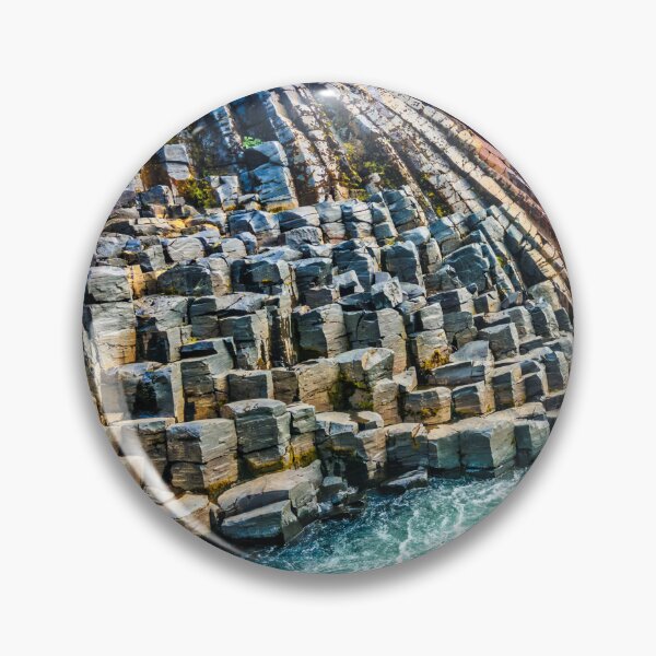 Artikelvorschau, Lebendige Basaltsäulen von Turquoise Waters entworfen und verkauft von Kristvin Gudmundsson.