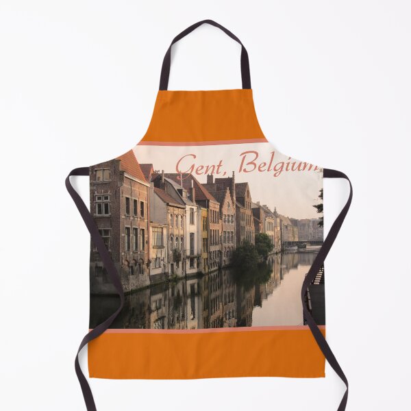 Aperçu de l'œuvre Bâtiments historiques au bord de l'eau à Gand (Gand), Belgique créée et vendue par Imladris01.