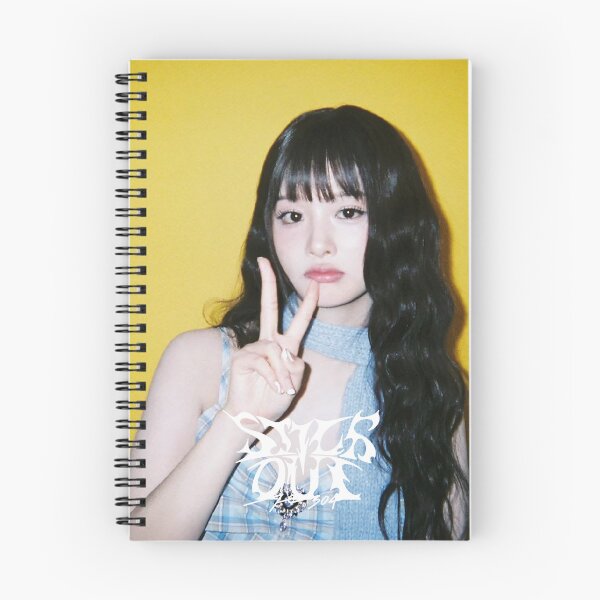 Artikelvorschau, NMIXX SULLYOON NMIXX SIEH, DASS NMIXX HERAUSSTECHEN LIEBE IST EINSAM NSANTWORT entworfen und verkauft von Valereekmerch.