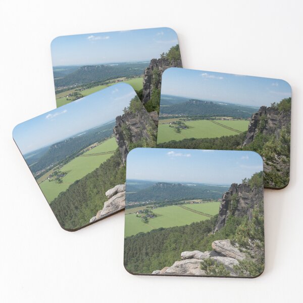 Artikelvorschau, Blick auf die grüne Landschaft vom Lilienstein, Sächsische Schweiz entworfen und verkauft von Heidemüllerin.