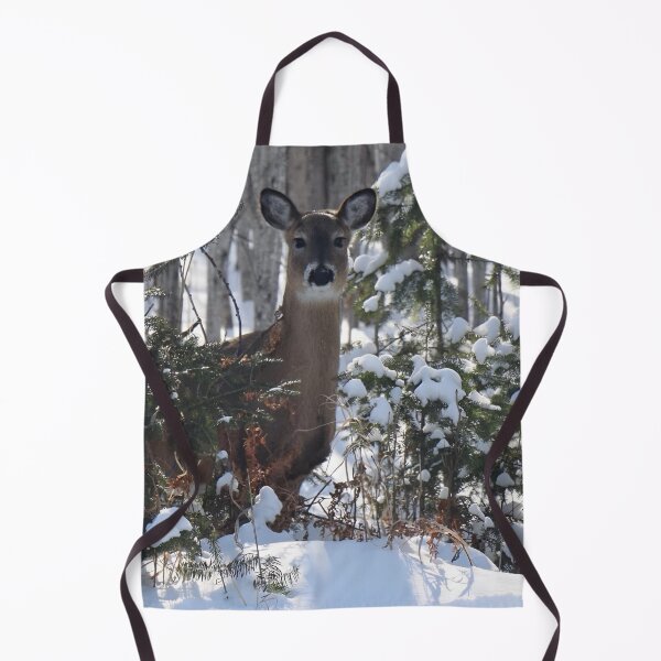 Artikelvorschau, Hirsch im Winter entworfen und verkauft von passion4photos.