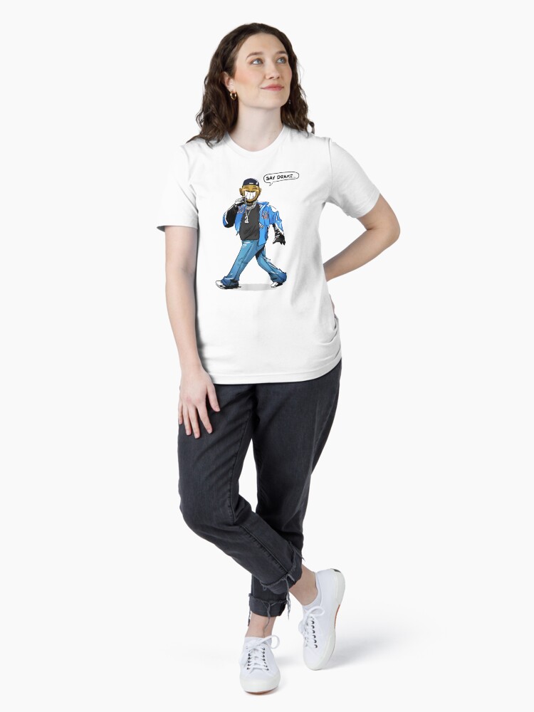 Aperçu 4 sur 7. T-shirt essentiel avec l'œuvre Kendrick Lamar dit Drake créée et vendue par RobertSportwear.