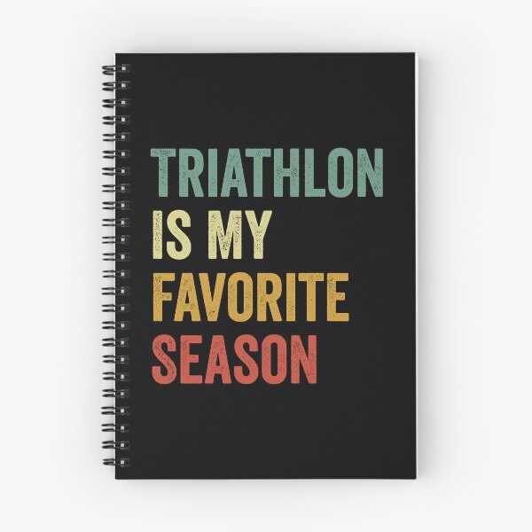 Artikelvorschau, Triathlon ist meine Lieblingsjahreszeit Triathlon-Liebhaber entworfen und verkauft von RareBunny.