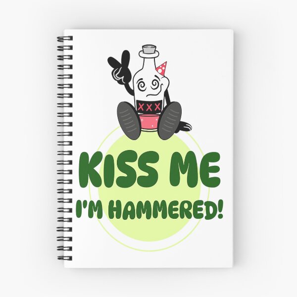 Artikelvorschau, Küss mich, ich bin besoffen – Lustiges Trinkdesign zum St. Patrick’s Day entworfen und verkauft von SkullTroops.