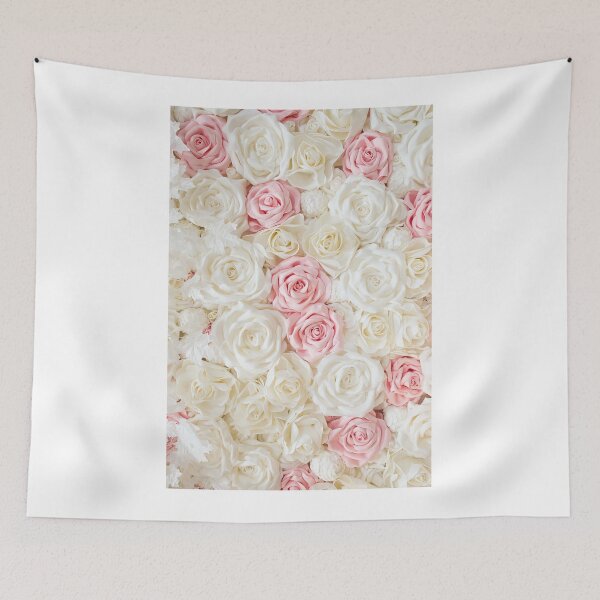 Aperçu de l'œuvre Roses blanches roses élégantes créée et vendue par newburyboutique.