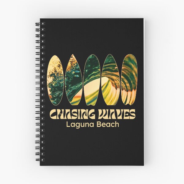 Aperçu de l'œuvre À la poursuite des vagues à Laguna Beach créée et vendue par MaxOutDesign.