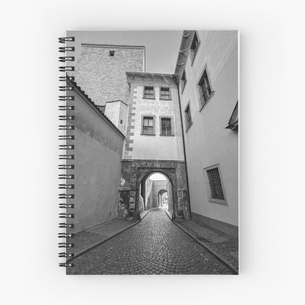 Artikelvorschau, Schwarz und weiß entworfen und verkauft von Vonklee.