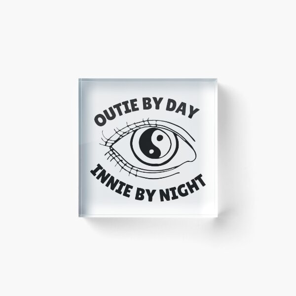 Artikelvorschau, Outie bei Tag, Innie bei Nacht – Ich trenne mich von Yin und Yang – Parodie entworfen und verkauft von impressionofmel.