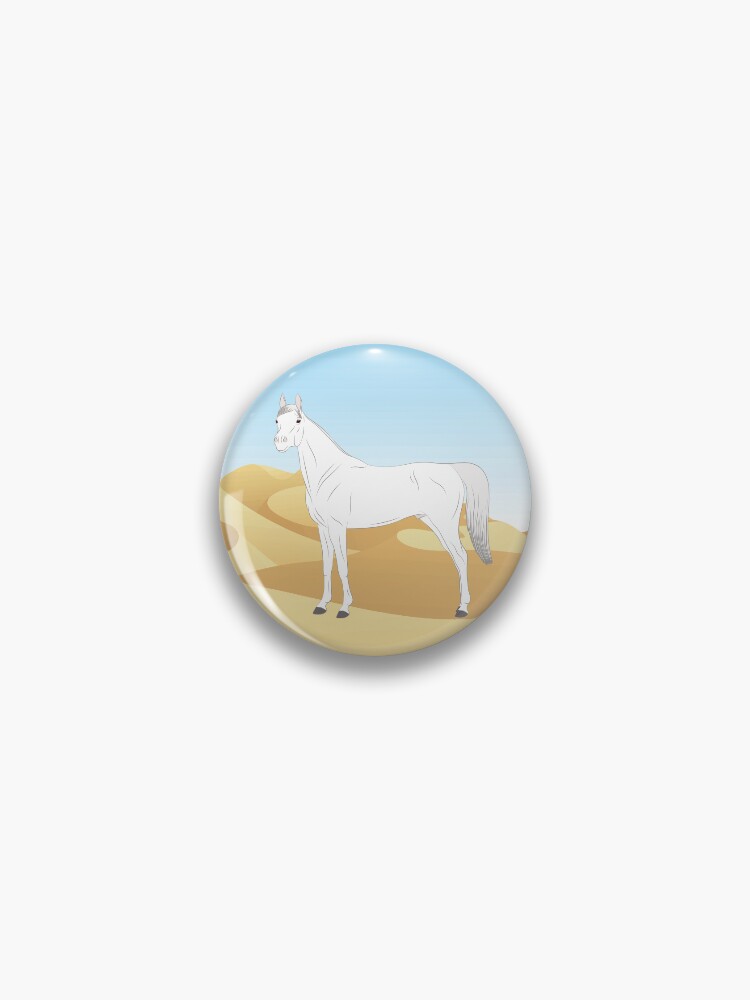Aperçu 1 sur 3. Badge avec l'œuvre Cheval Abbayan, cheval blanc sur un fond de paysage, cheval oriental, races de chevaux du Yémen créée et vendue par WebEquitation.