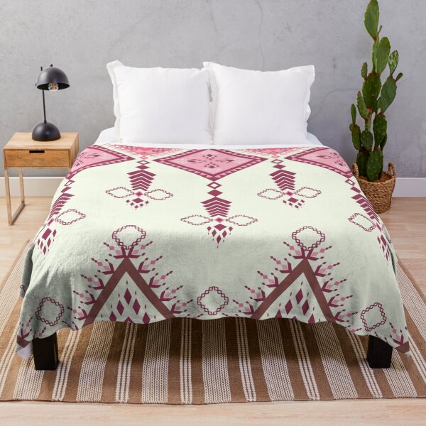 Artikelvorschau, Geometrisches ethnisches Blumenmuster im Ikat-Stil entworfen und verkauft von Kreatienizta.