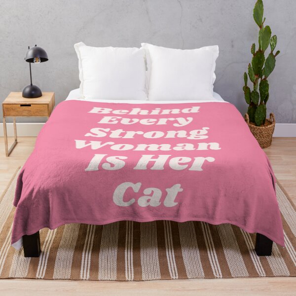 Item preview, Detrás de cada mujer fuerte está su gato (tono rosa) designed and sold by Paigaam.