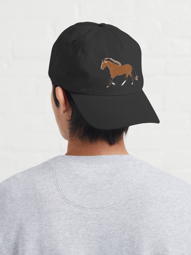 Aperçu 4 sur 7. Casquette avec l'œuvre Cheval Barbe, dessin cheval bai, cheval de selle, races de chevaux du Maroc créée et vendue par WebEquitation.