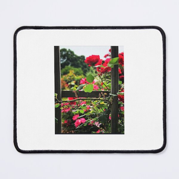 Item preview, Captive Roses designed and sold by Christina and Juliana Creations.