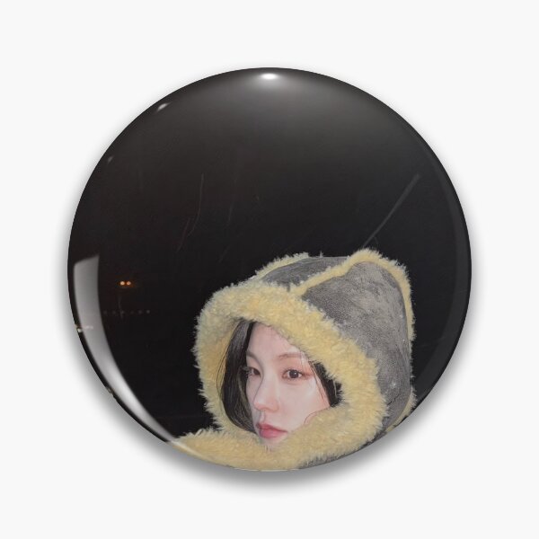 Item preview, ITZY GOLD IMAGINARY FRIEND YEJI MIDZY designed and sold by Valereekmerch.