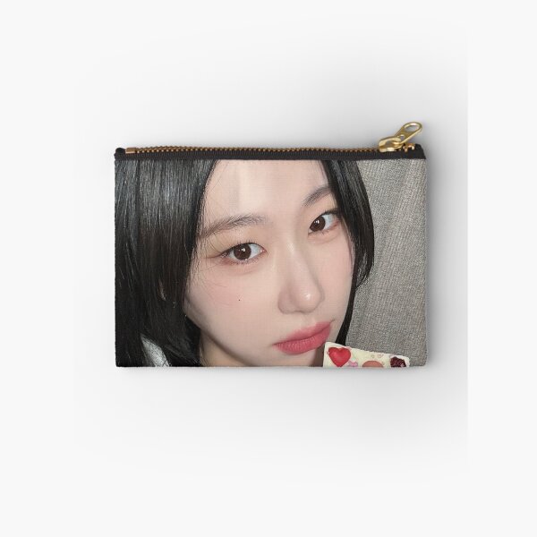 Artikelvorschau, ITZY GOLD, EINGEBILDETER FREUND, CHAERYEONG MIDZY entworfen und verkauft von Valereekmerch.