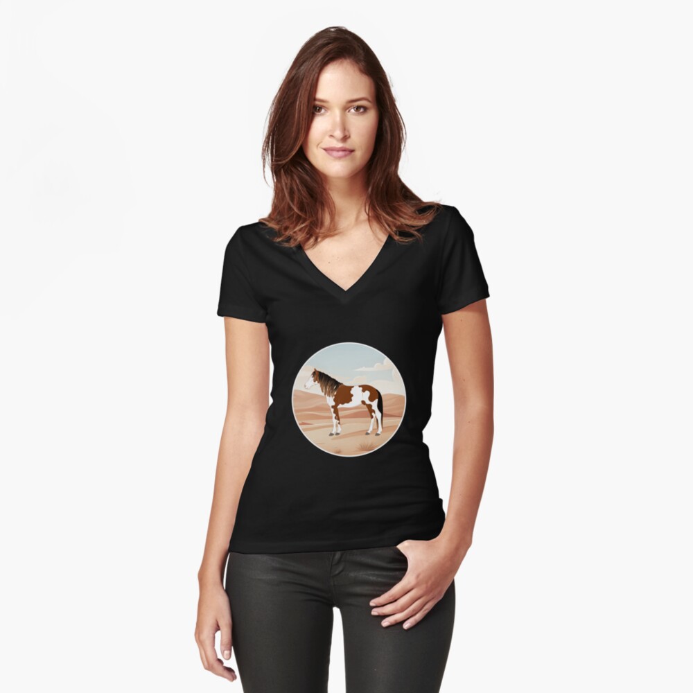 Aperçu de l'œuvre T-shirt moulant col V créée et vendue par WebEquitation.